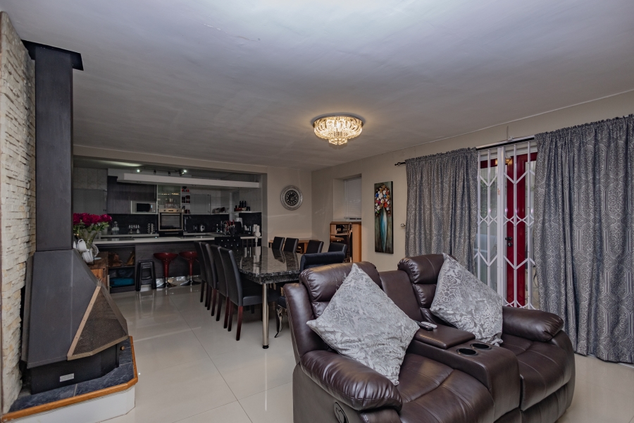 3 Bedroom Property for Sale in De Tijger Western Cape